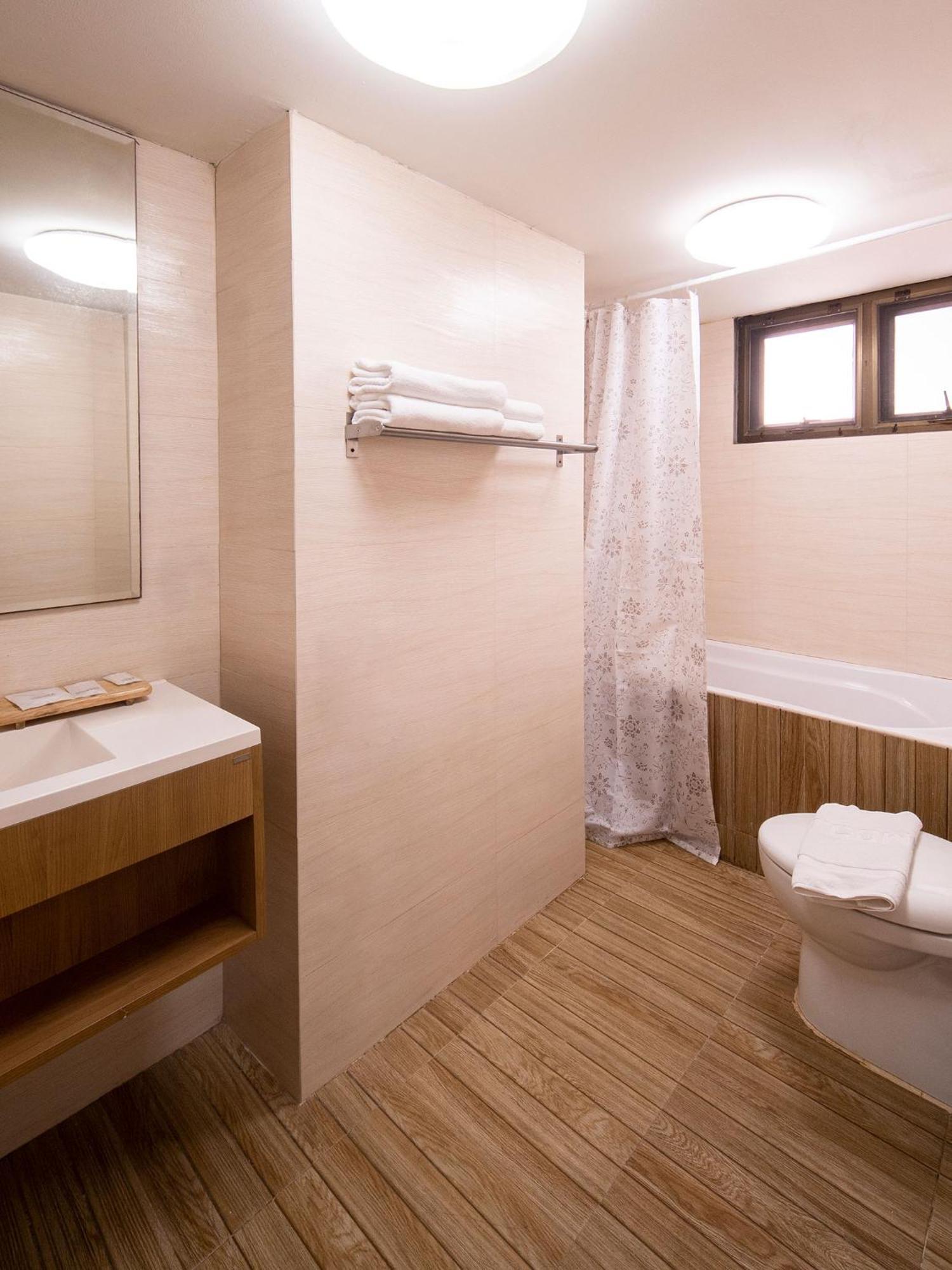 Crystal Resort Korat ناخون راتشاسيما المظهر الخارجي الصورة